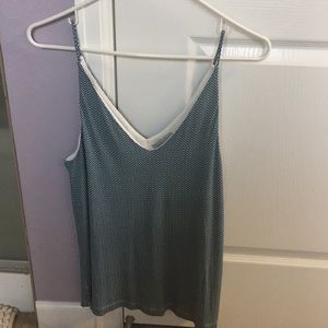Dressy chevron tank